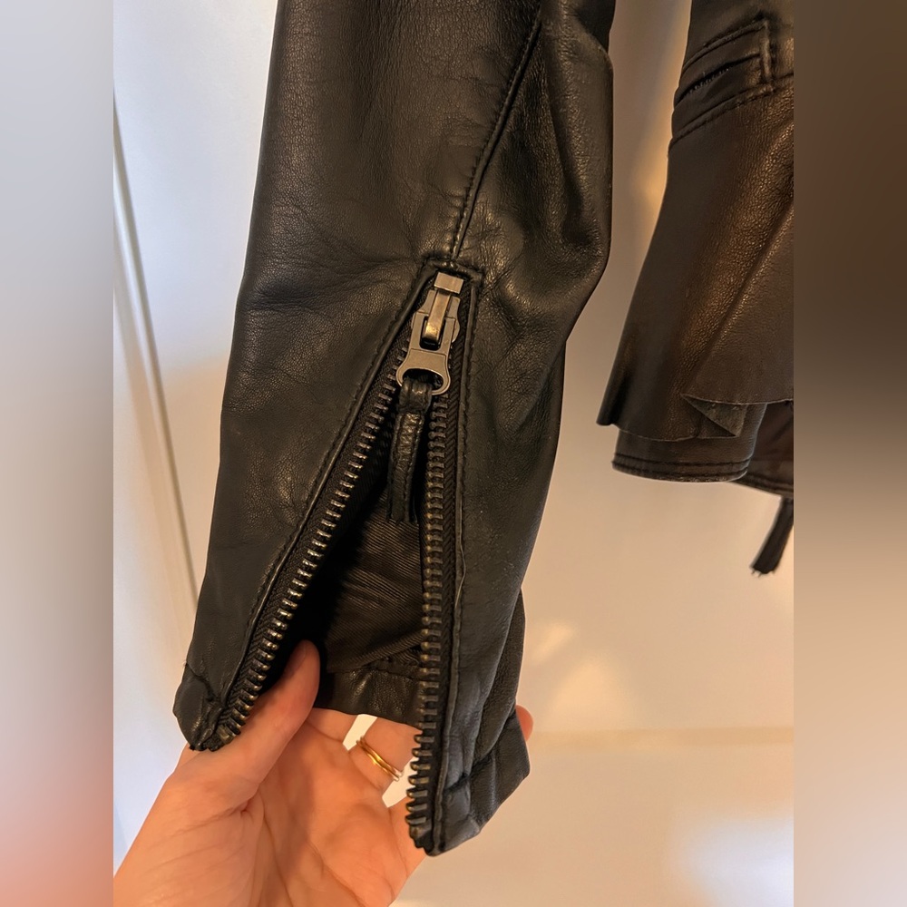 Zara Women's Black Leather Jacket - Picture 7 of 15